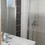 Typique Et Confortable Situe A 150m De La